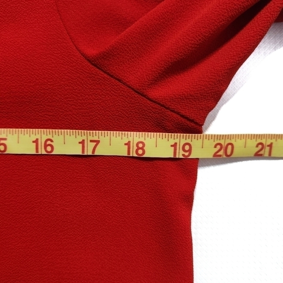 SPENSE Grommet 3/4 Bell Sleeve Red Top - Picture 6 of 7